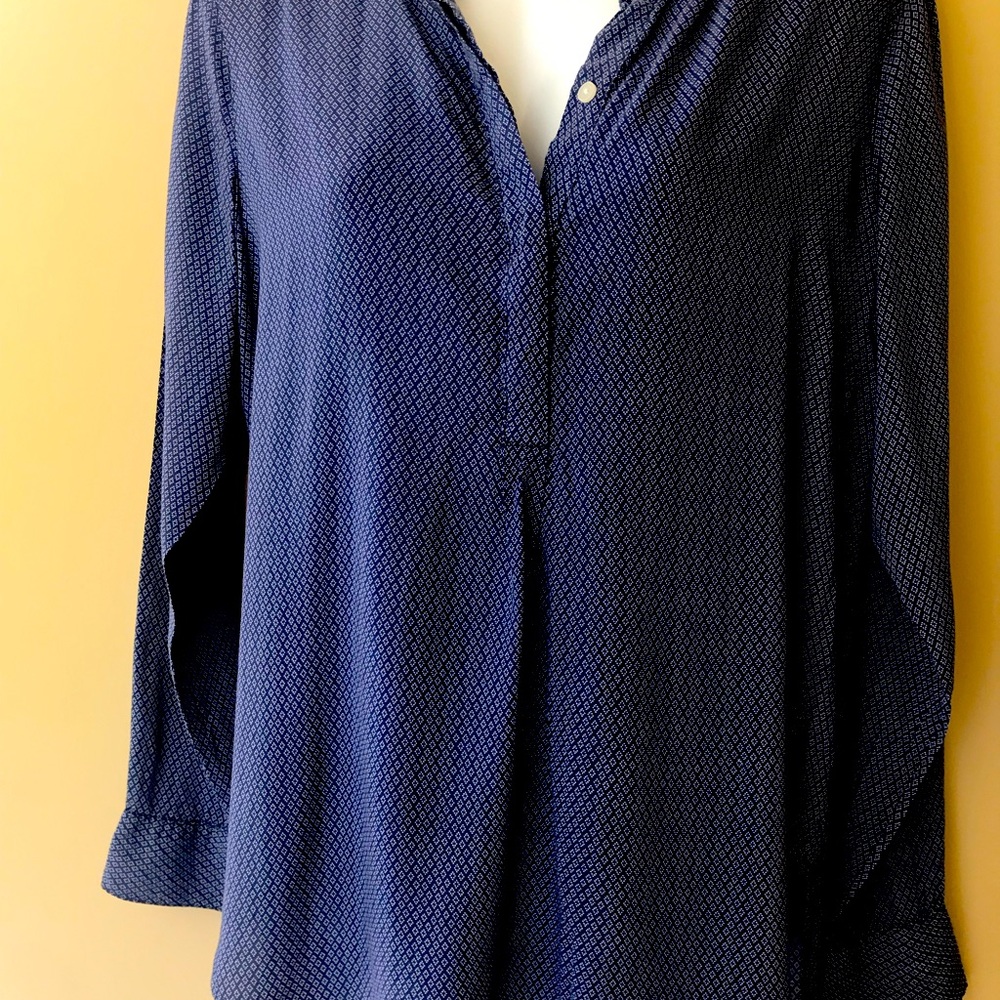 Blue Old Navy Tunic. 100 percent Rayon